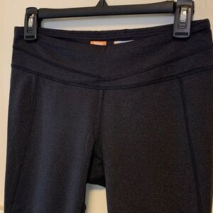 Lucy Powermax Hatha Collection yoga pants athletic workout capri leggings